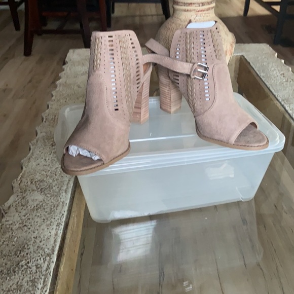 Report booties - Picture 3 of 9